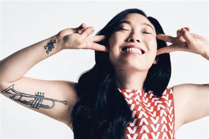 Awkwafina: Boyfriend, net worth, tattoos, smoking & body measurements