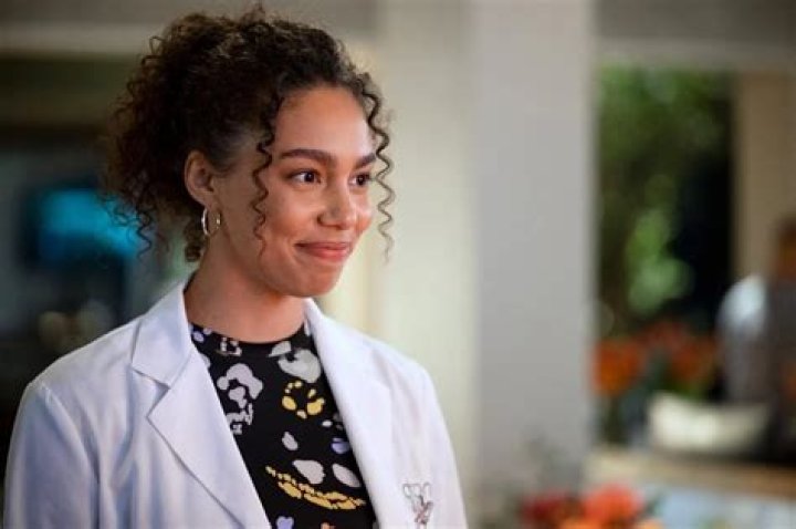 Emma Ferreira Bio, Wiki, Age, Height, Boyfriend, Movies, and Net Worth