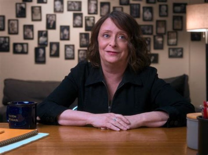 Rachel Dratch’s net worth, fact, career, awards, biography & life story